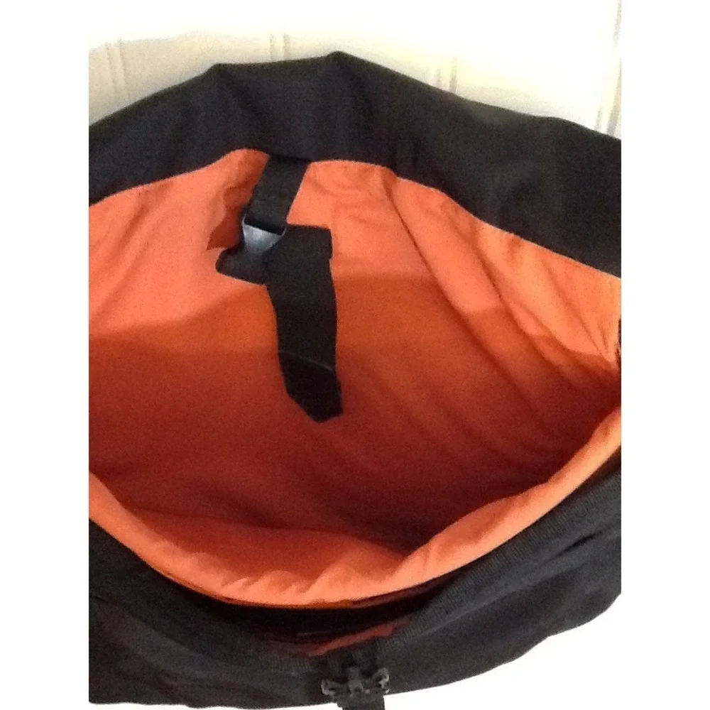Everki ContemPRO Messenger Bag‎ Black Nylon Laptop Work Briefcase Travel Padded